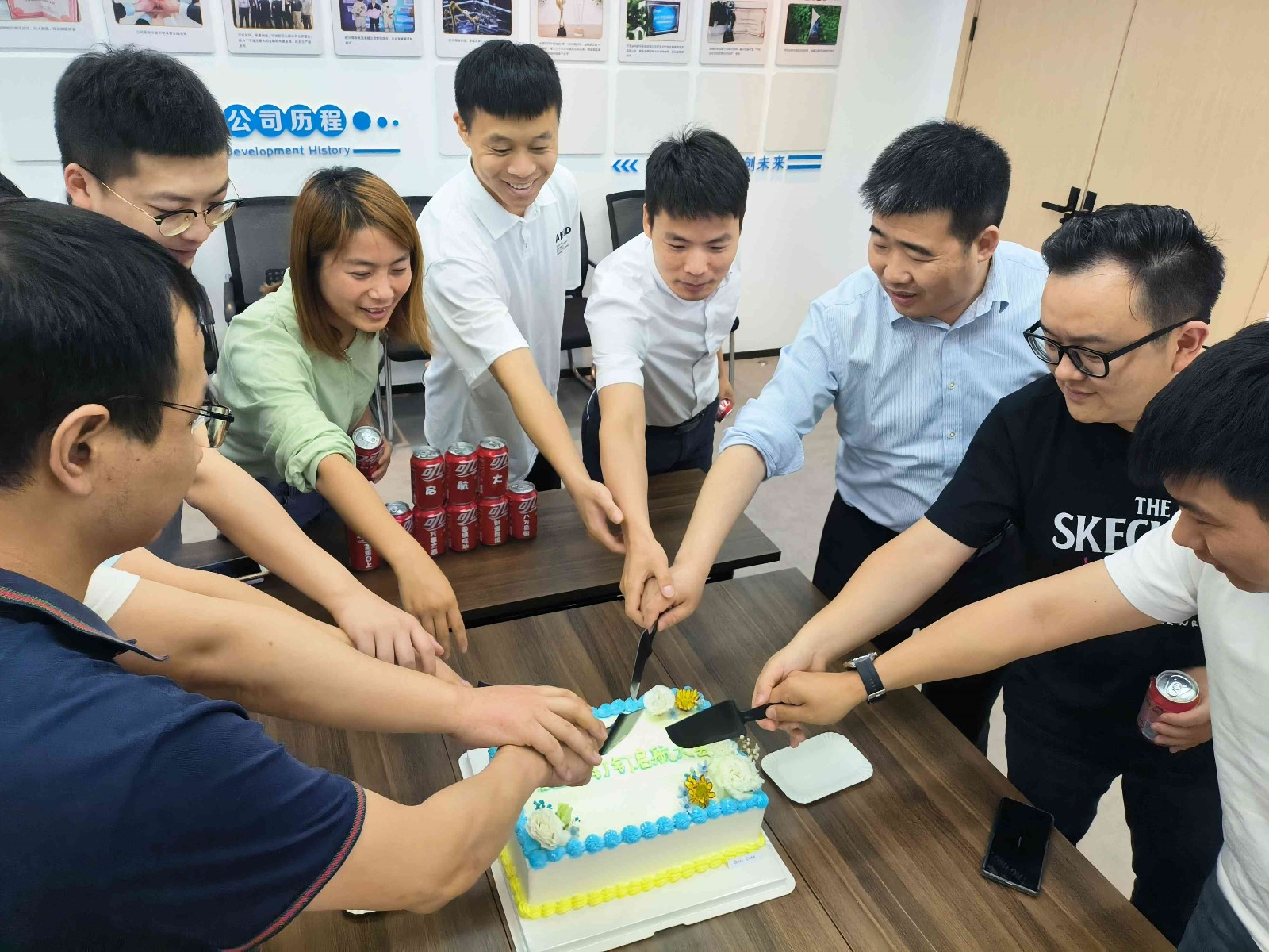 1657154897113195.jpg da7754f69f3938137874e5b974fe7da(1).jpg